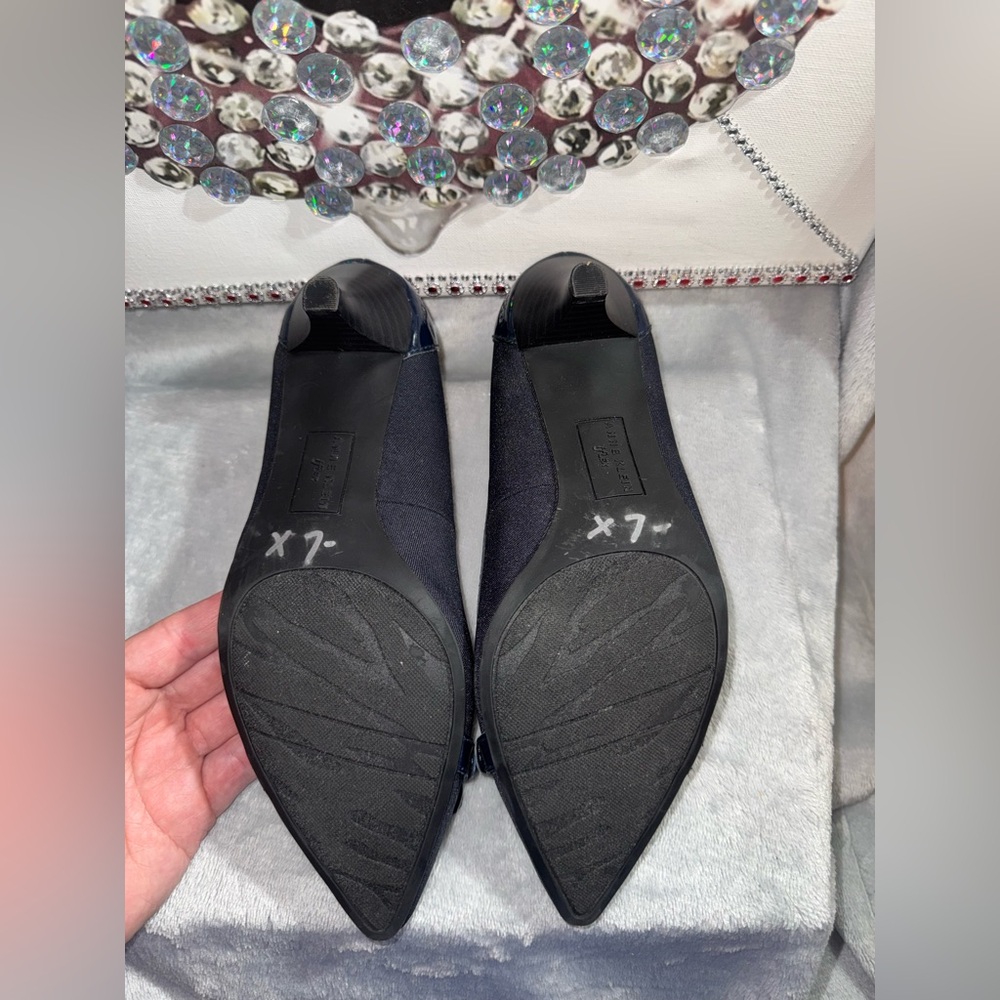Anne Klein Melanie flex Pointed Toe Pumps - Picture 3 of 3